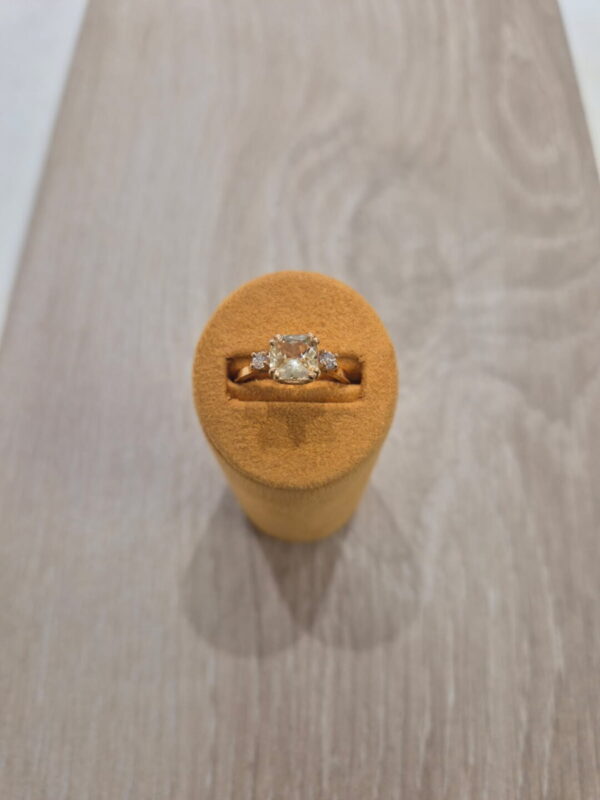 Bague or 750mm saphir jaune/diamants 41200110